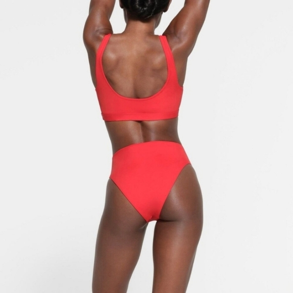 Skims Recycled Swim Mid Waist Bikini Bottom Panty Ruby Red Small NWT - Picture 5 of 7